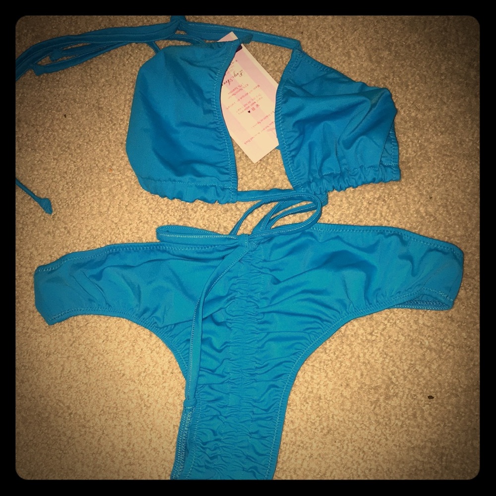Blue Leg Avenue bikini 👙